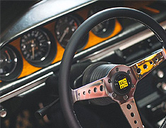 MOMO HERITAGE LINE STEERING WHEEL CALIFORNIA