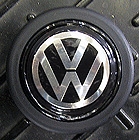 ” MOMO VW HORN BOTTON”/